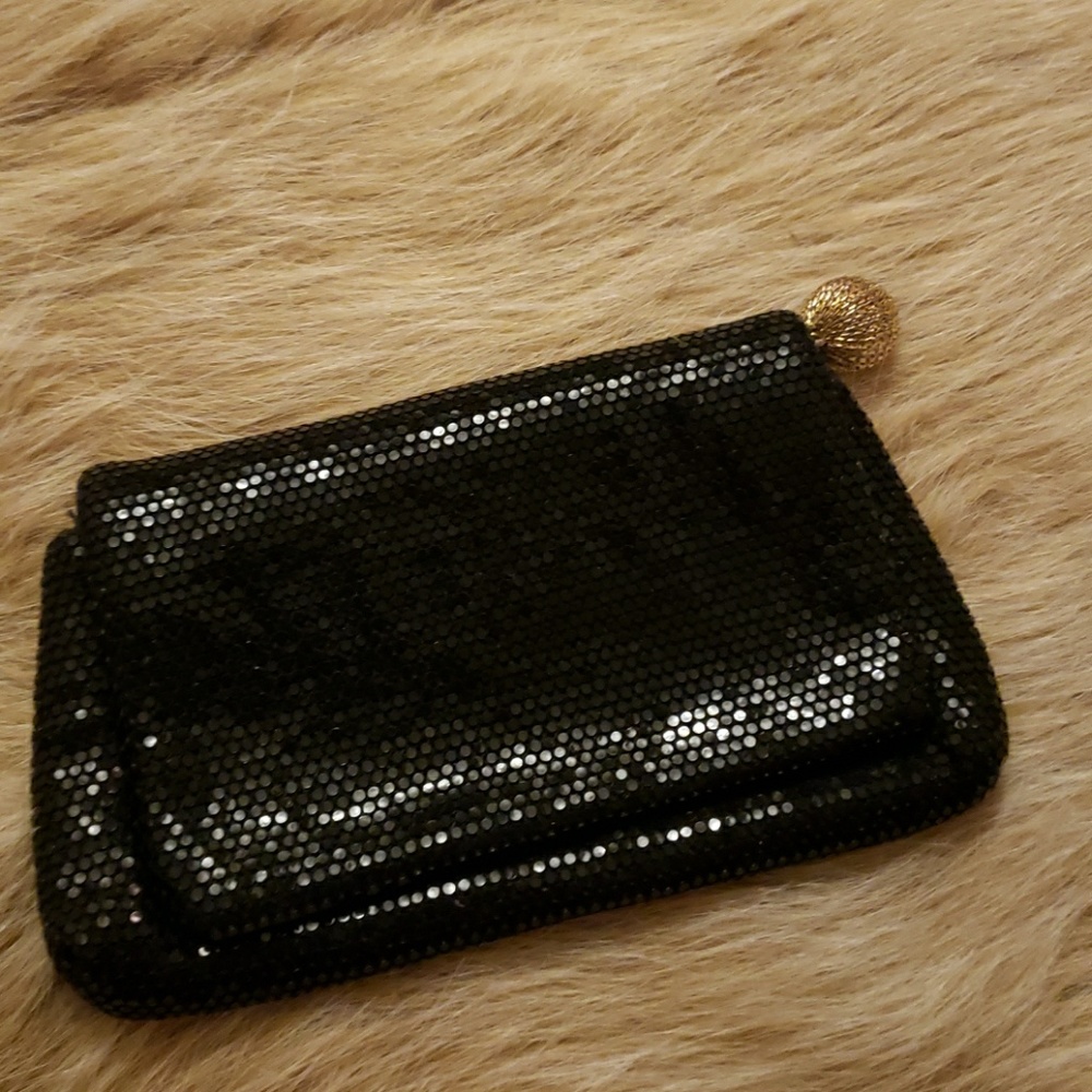 Lumured clutch